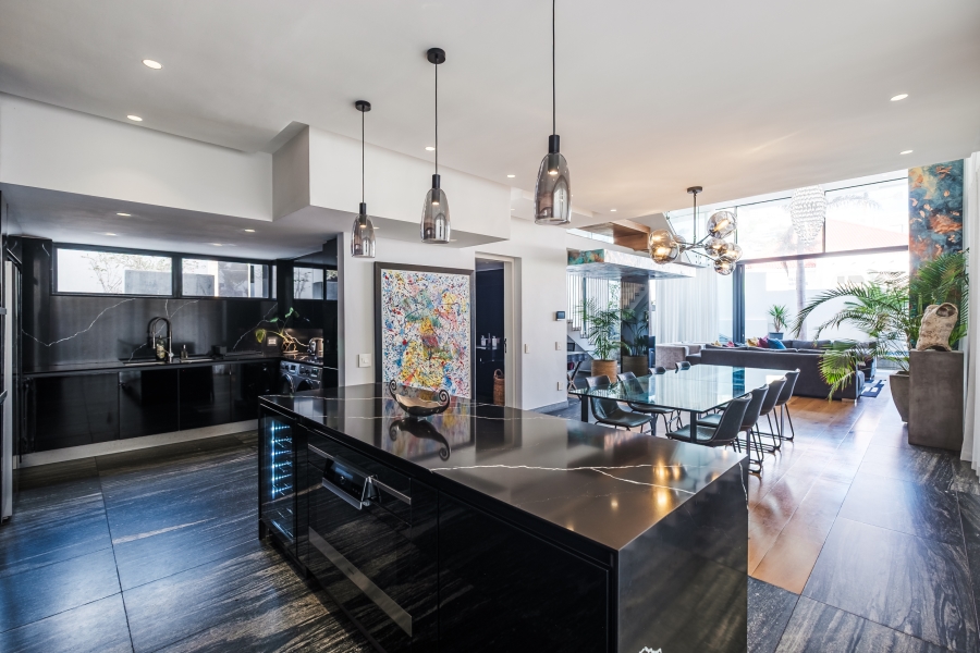 3 Bedroom Property for Sale in Bantry Bay Western Cape